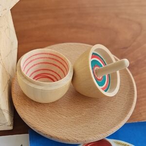 NIB New Japanese Hand Crafted Natural Wood Egg Spinning Top & saucer Set